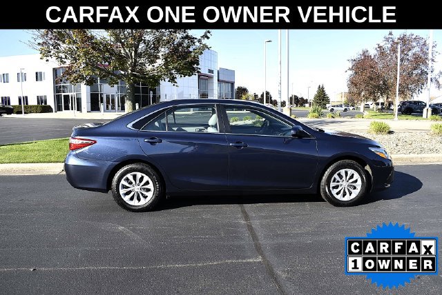 Used 2015 Toyota Camry LE with VIN 4T4BF1FK2FR460625 for sale in Plover, WI