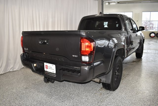 2022 Toyota Tacoma SR5 4x4 Double Cab photo 3