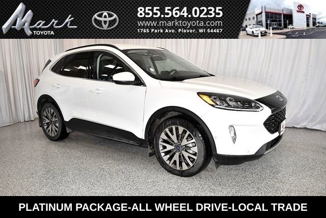 2021 Ford Escape Titanium's photo