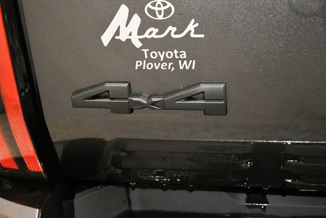 2024 Toyota Tundra Limited - Photo 30