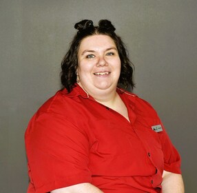 Staff member Courtney S from f0ea949ce919