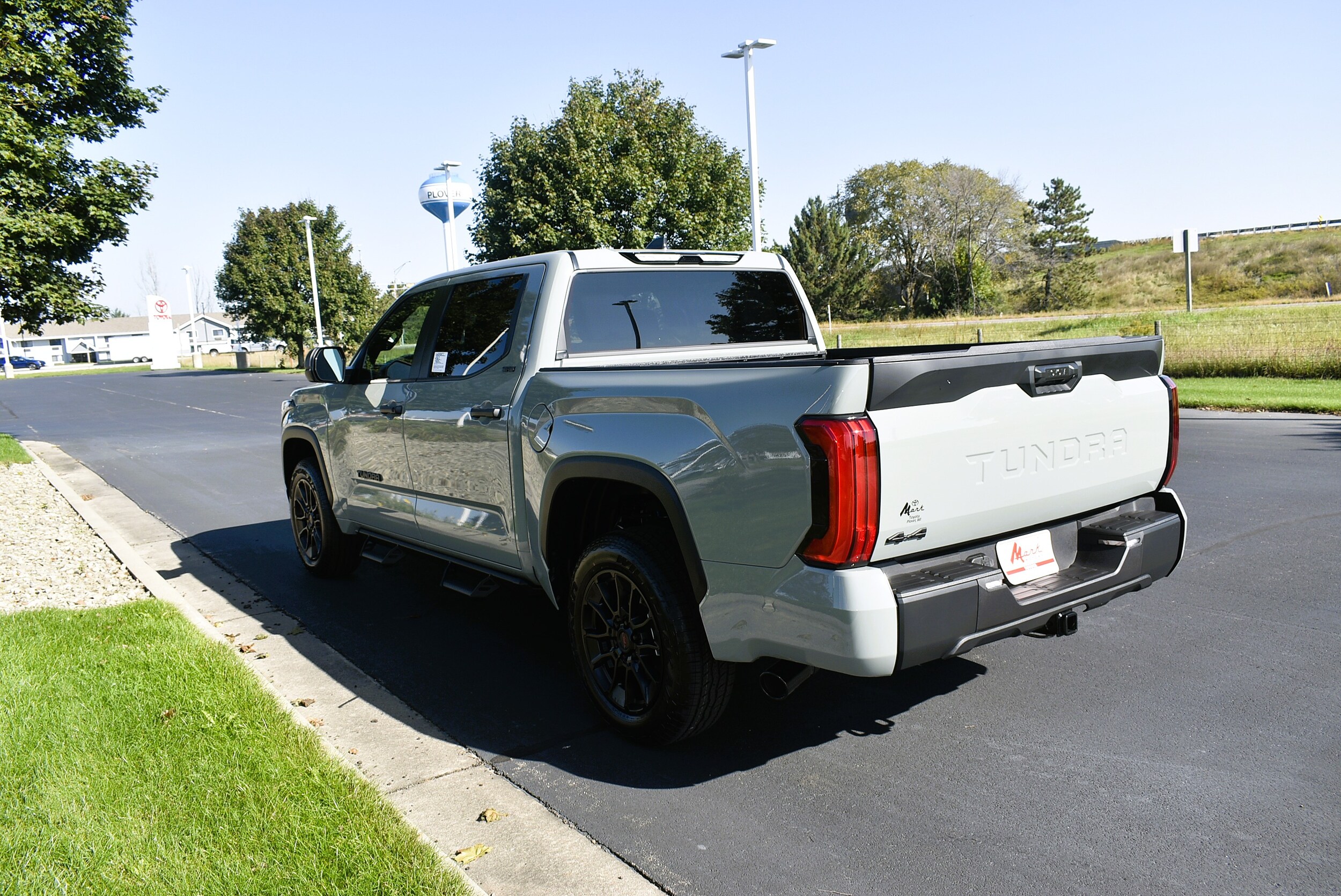 2026 Toyota Tundra SR5 CrewMax photo 3