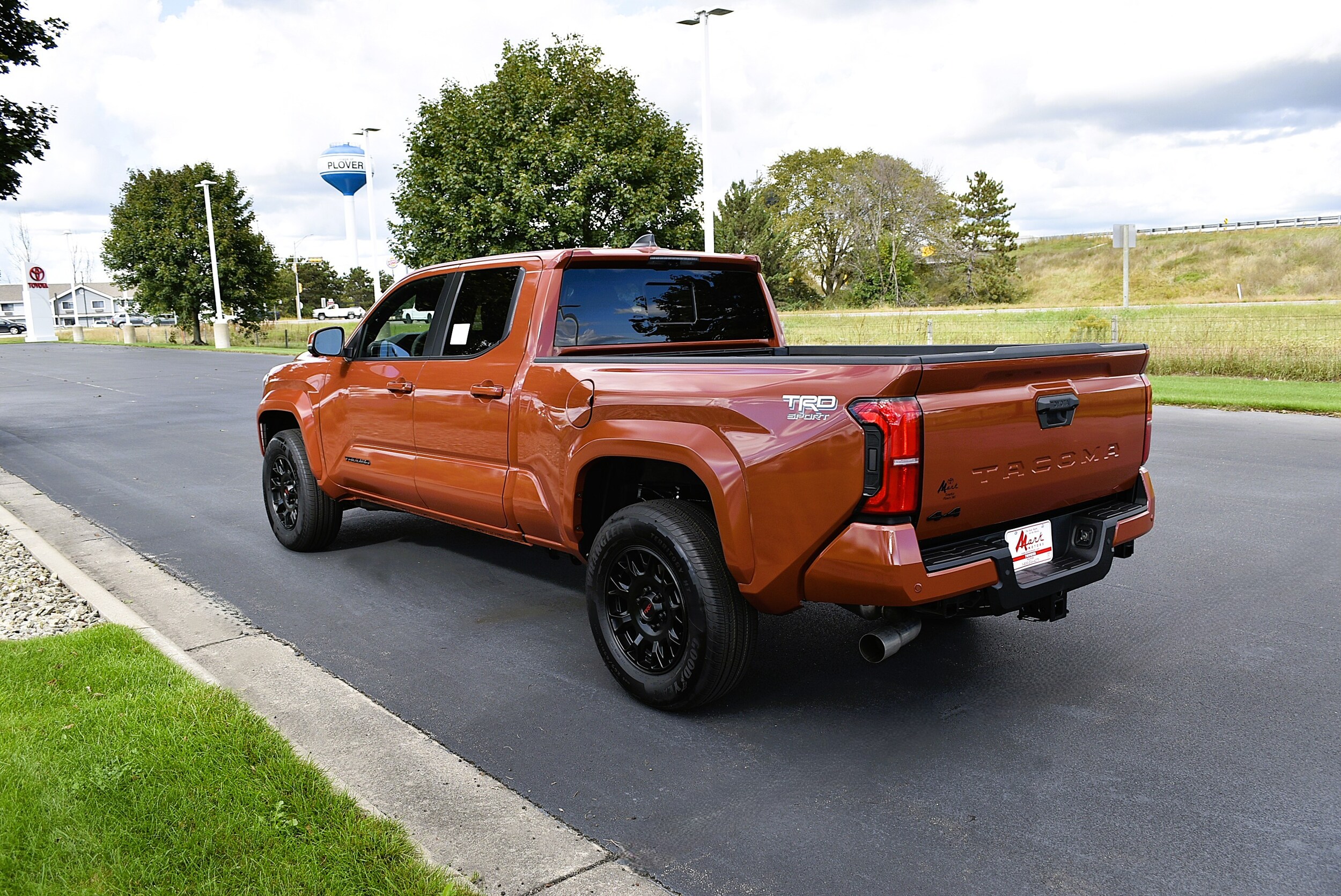 2025 Toyota Tacoma TRD Sport Double Cab photo 4