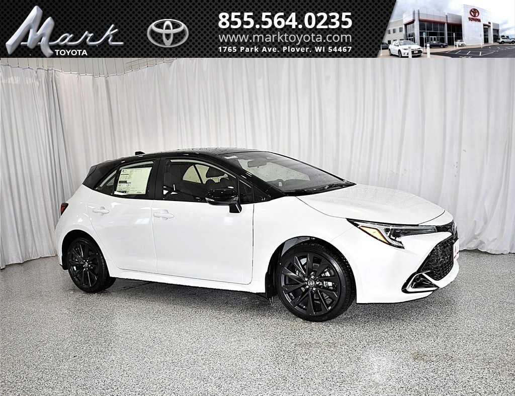 2026 Toyota Corolla Hatchback XSE's photo