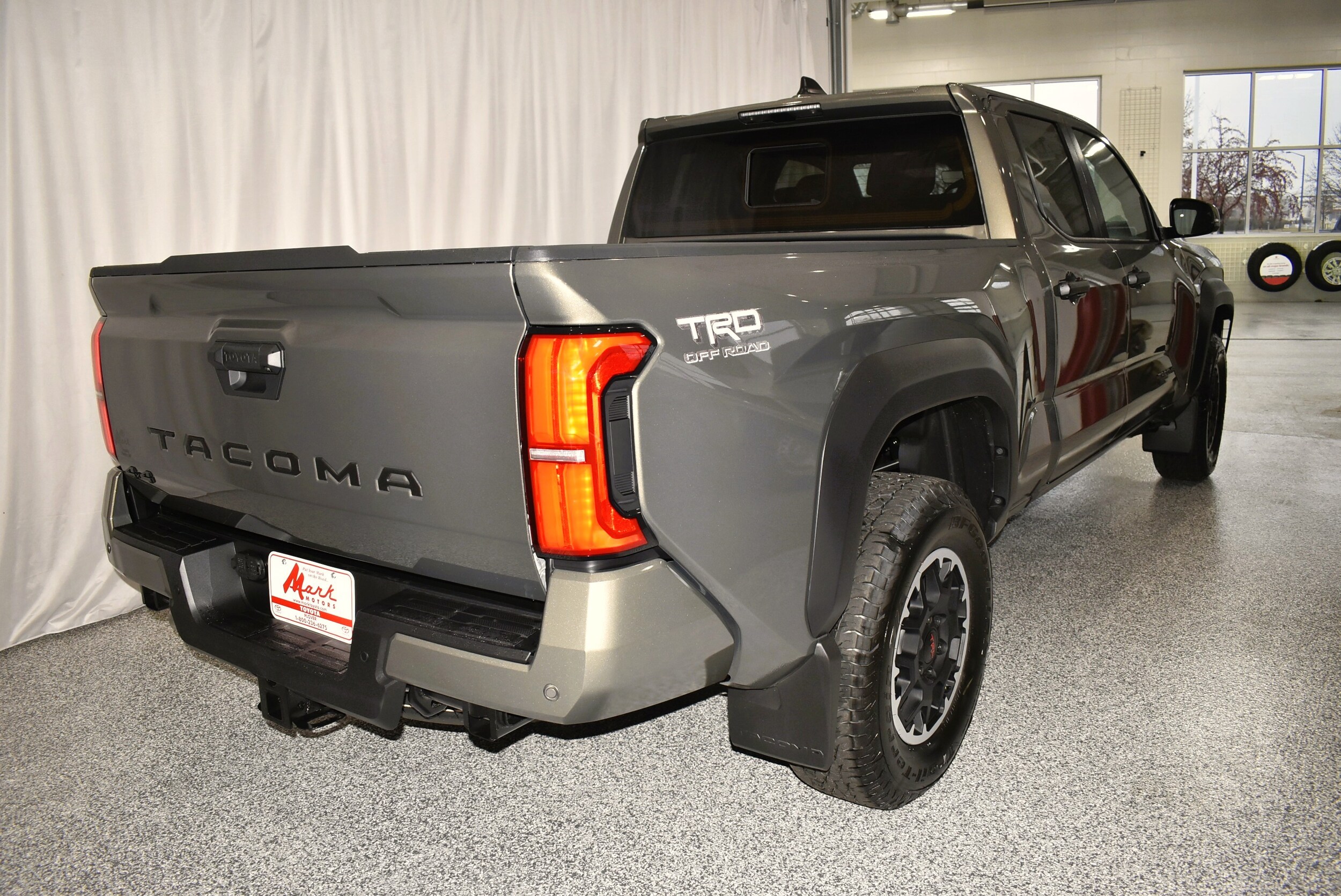 2025 Toyota Tacoma TRD Off-Road Double Cab photo 3