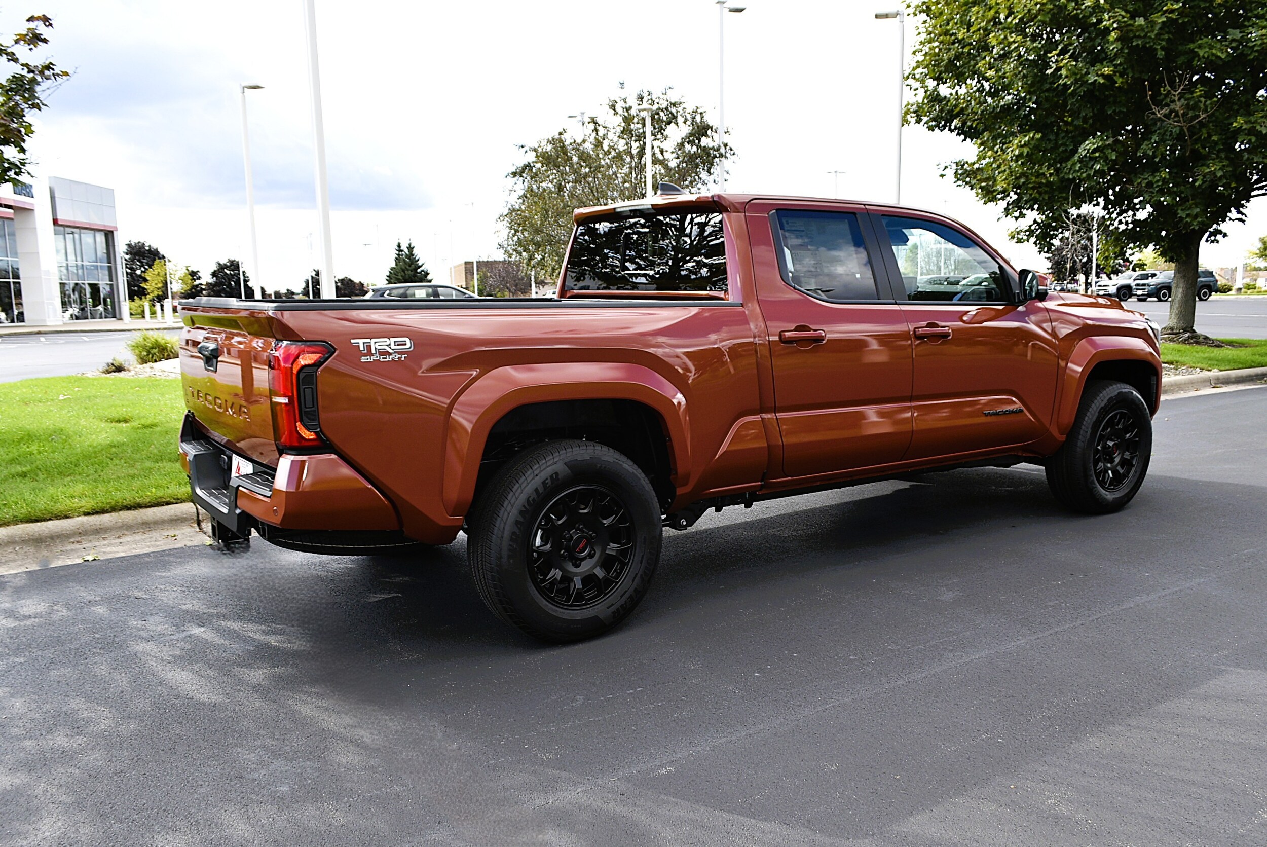 2025 Toyota Tacoma TRD Sport Double Cab photo 3