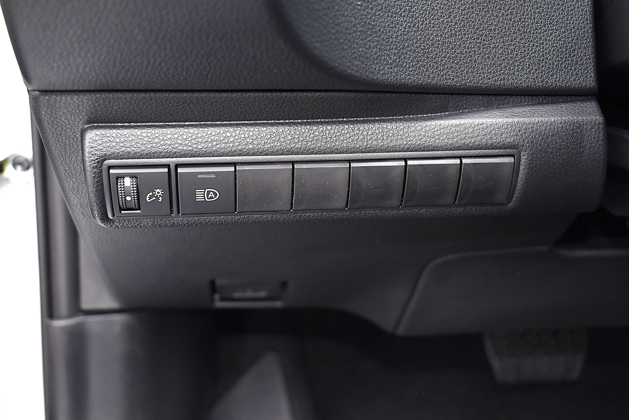 2026 Toyota Corolla XSE - Photo 10