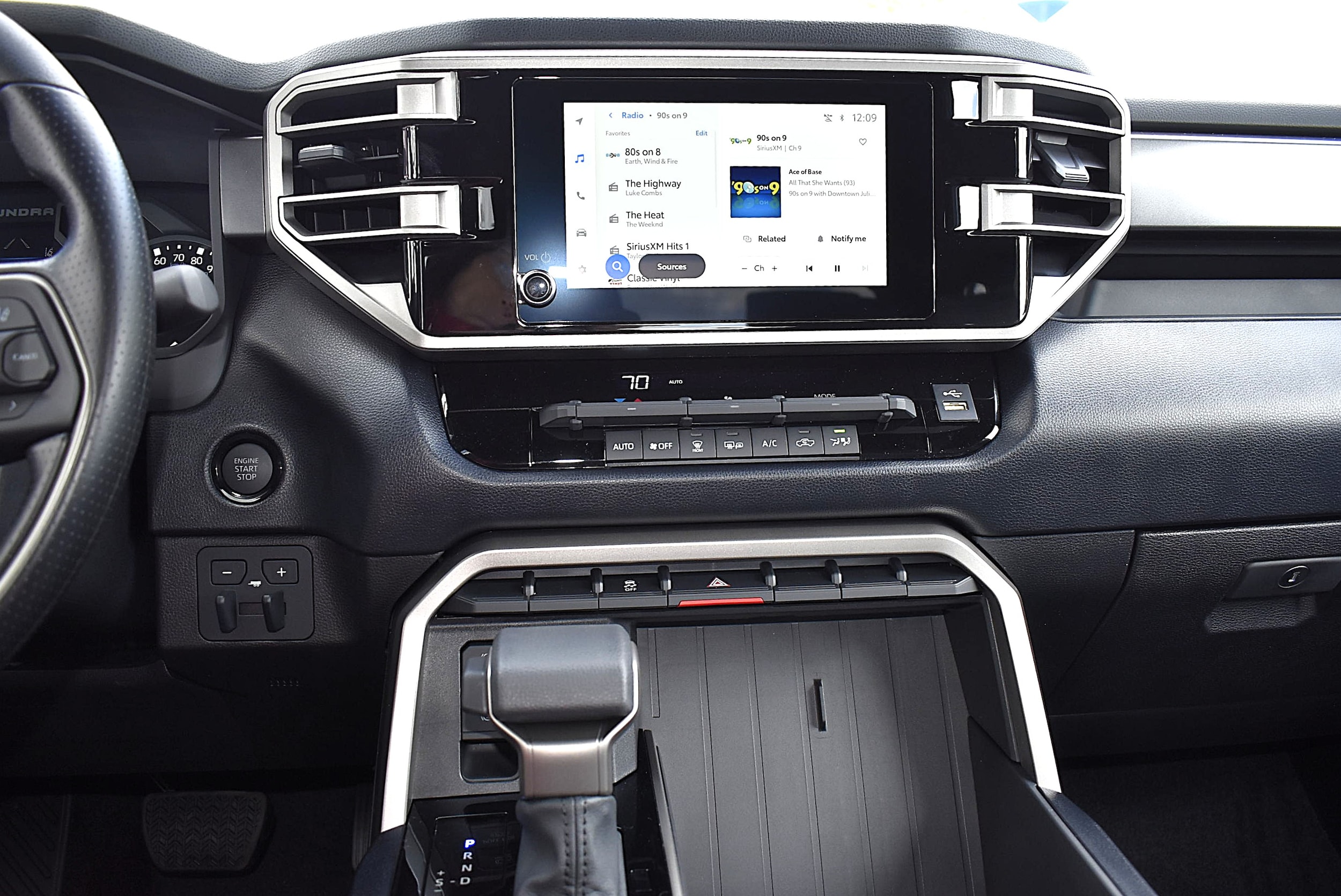 2026 Toyota Tundra SR5 - Photo 18