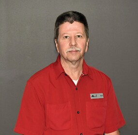 Staff member Dave G from 0e33362dc929