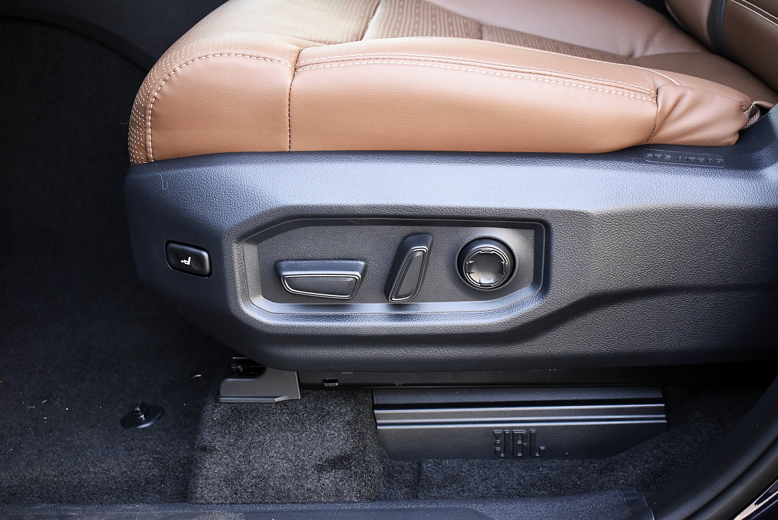 2026 Toyota Tundra 1794 Edition - Photo 12
