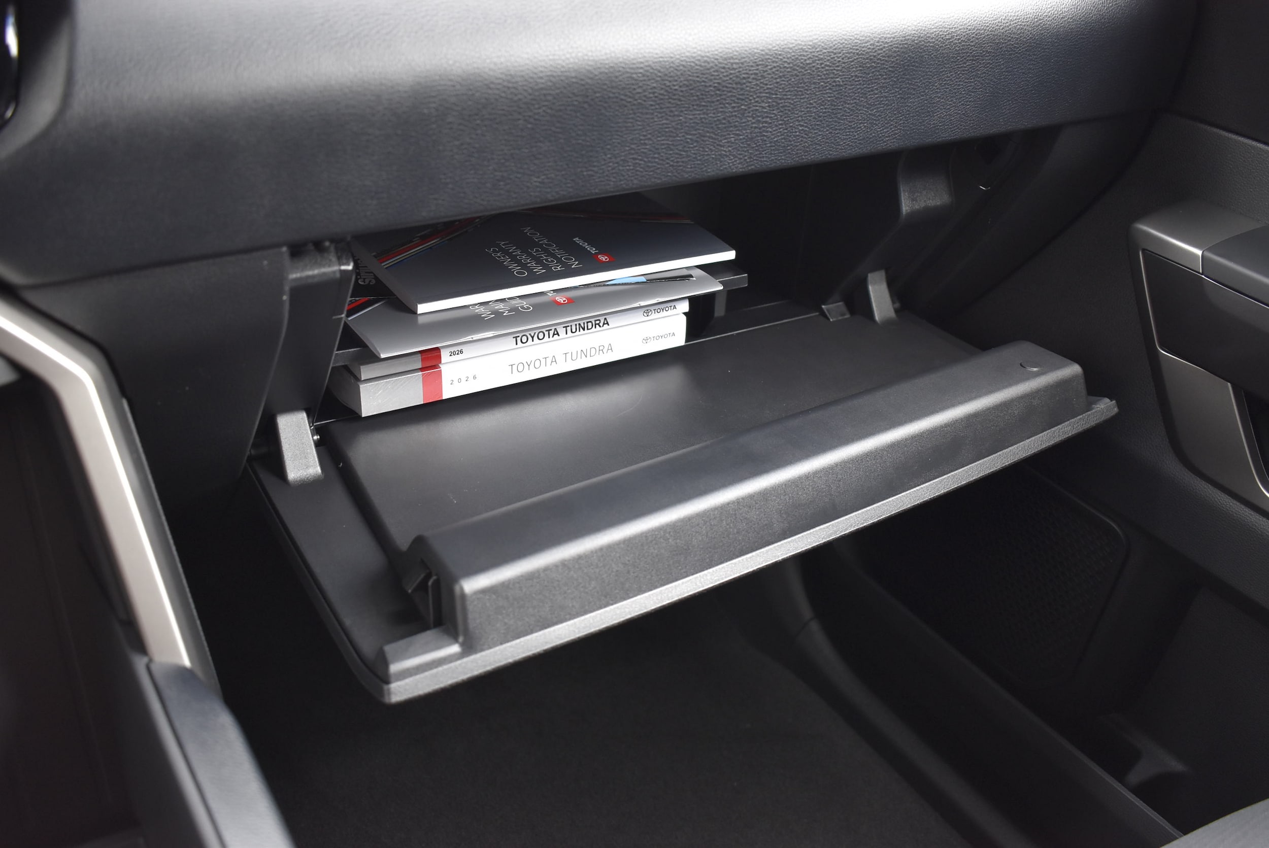 2026 Toyota Tundra SR5 - Photo 21