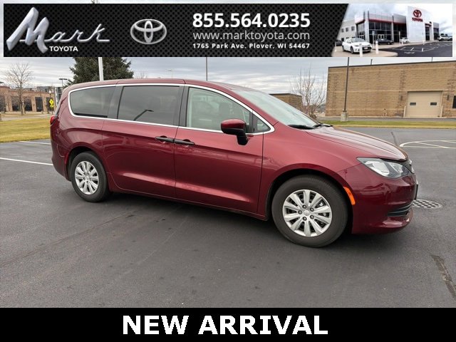 2020 Chrysler Voyager L