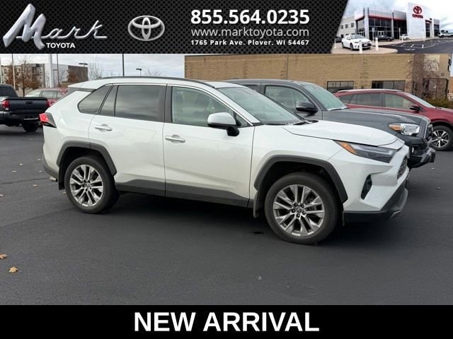 2023 Toyota RAV4 Limited's photo