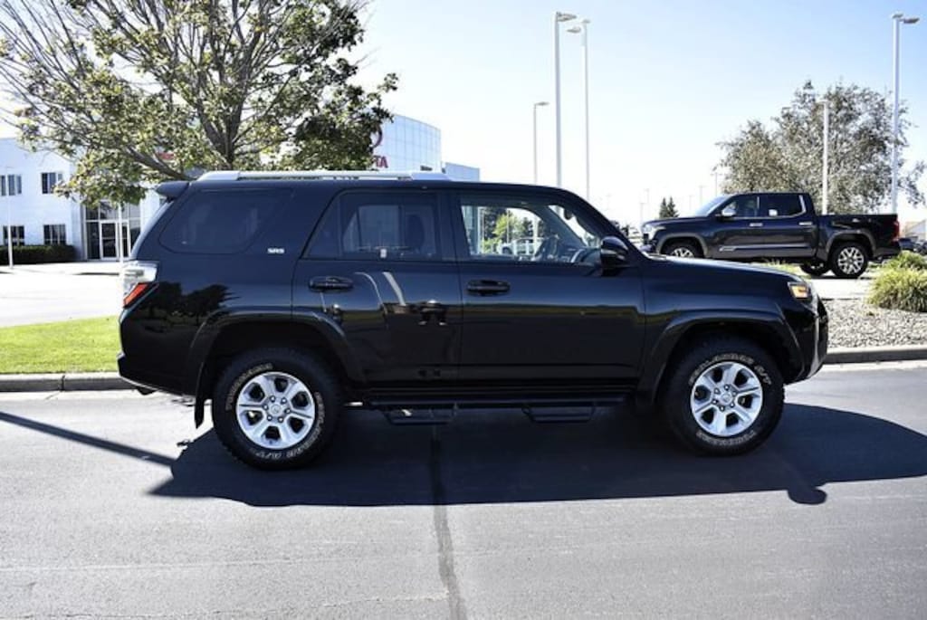Used 2017 Toyota 4Runner SR5 Premium 4WD Sport Utility