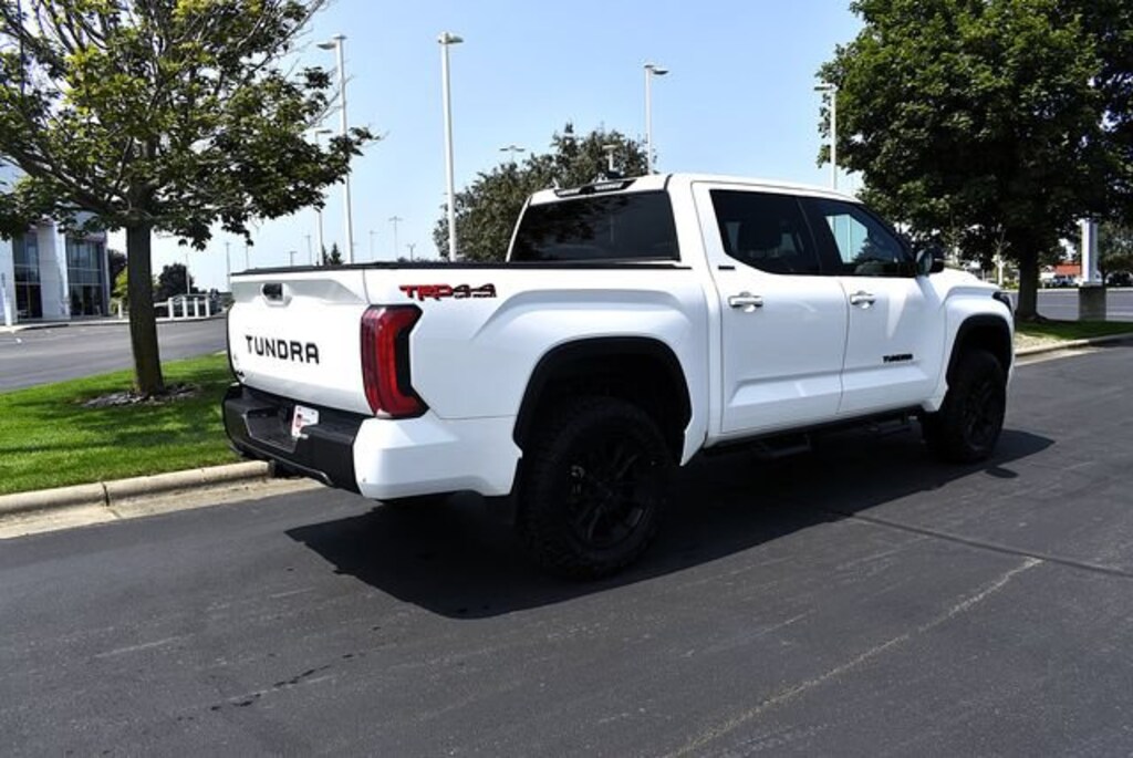 Certified 2026 Toyota Tundra Limited Package 4WD w/Factory 3inch Lift CrewMax Truck