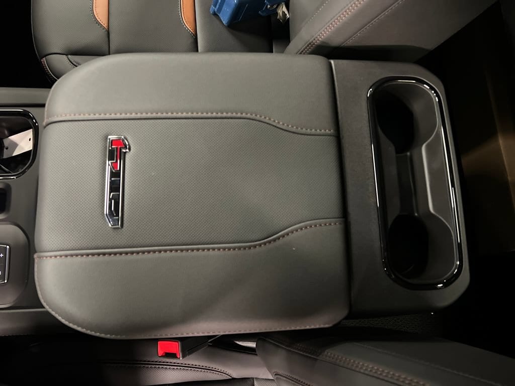 2026 GMC Sierra 2500HD AT4 - Photo 26