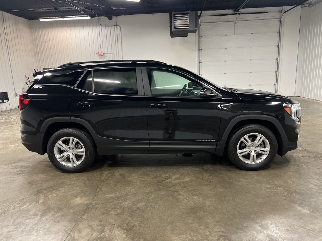 Used 2023 GMC Terrain SLE SUV