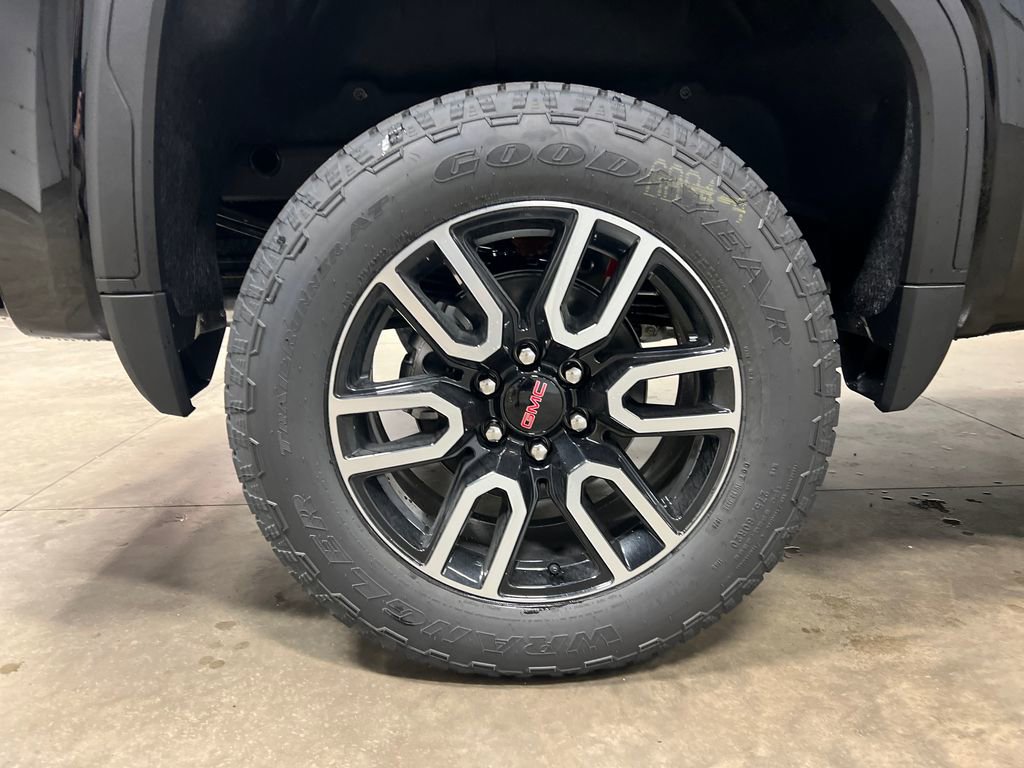 2026 GMC Sierra 1500 AT4 - Photo 9