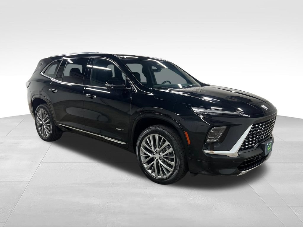 Used 2025 Buick Enclave Avenir SUV