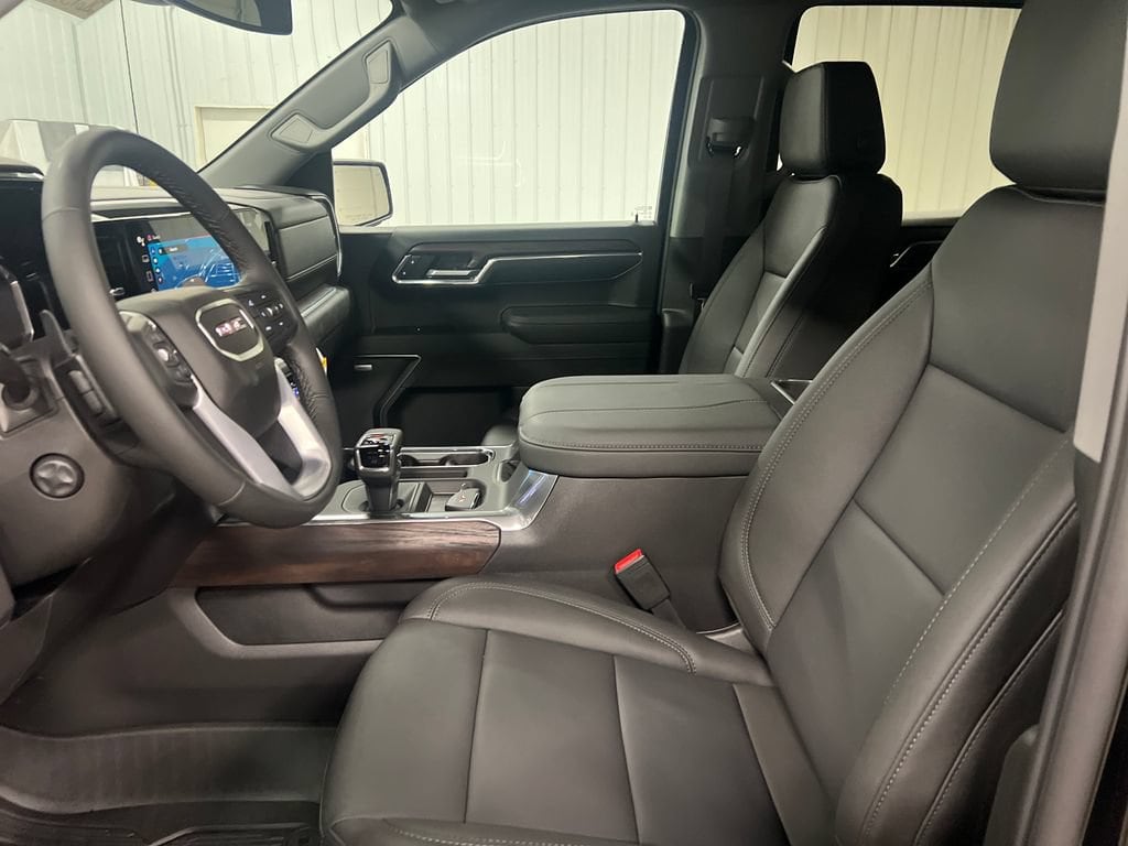 2026 GMC Sierra 1500 SLT - Photo 12