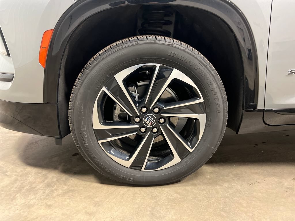 2026 Buick Enclave Sport Touring - Photo 10