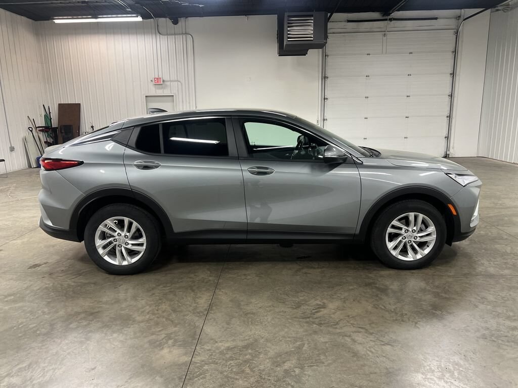 Used 2024 Buick Envista Preferred SUV