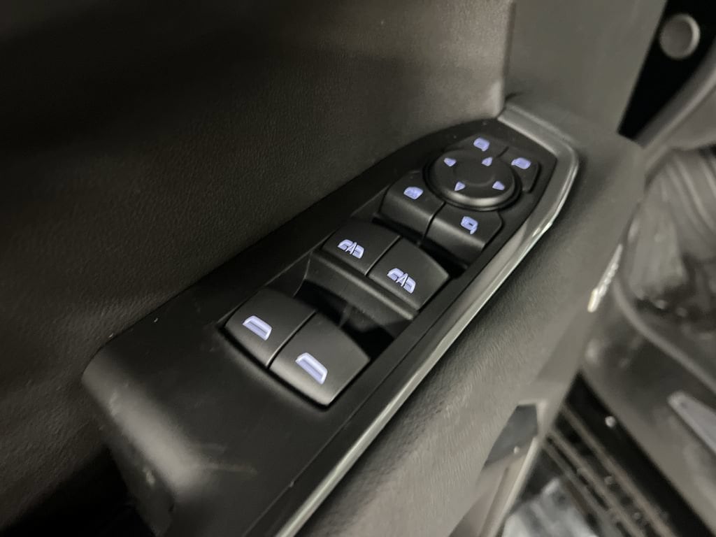 2026 GMC Sierra 1500 SLT - Photo 15