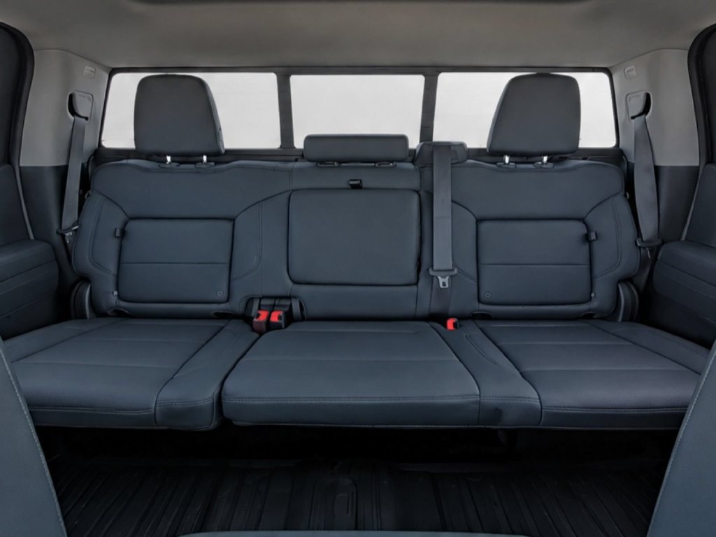 2026 GMC Sierra 1500 SLT - Photo 19