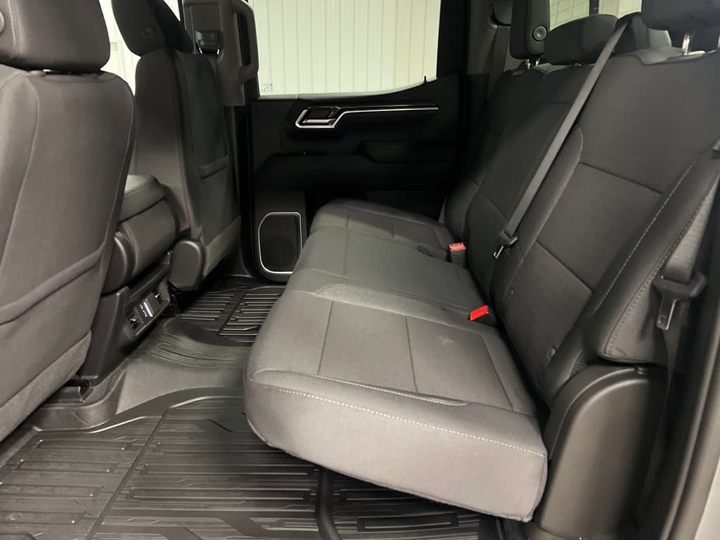 2026 GMC Sierra 1500 SLE - Photo 13