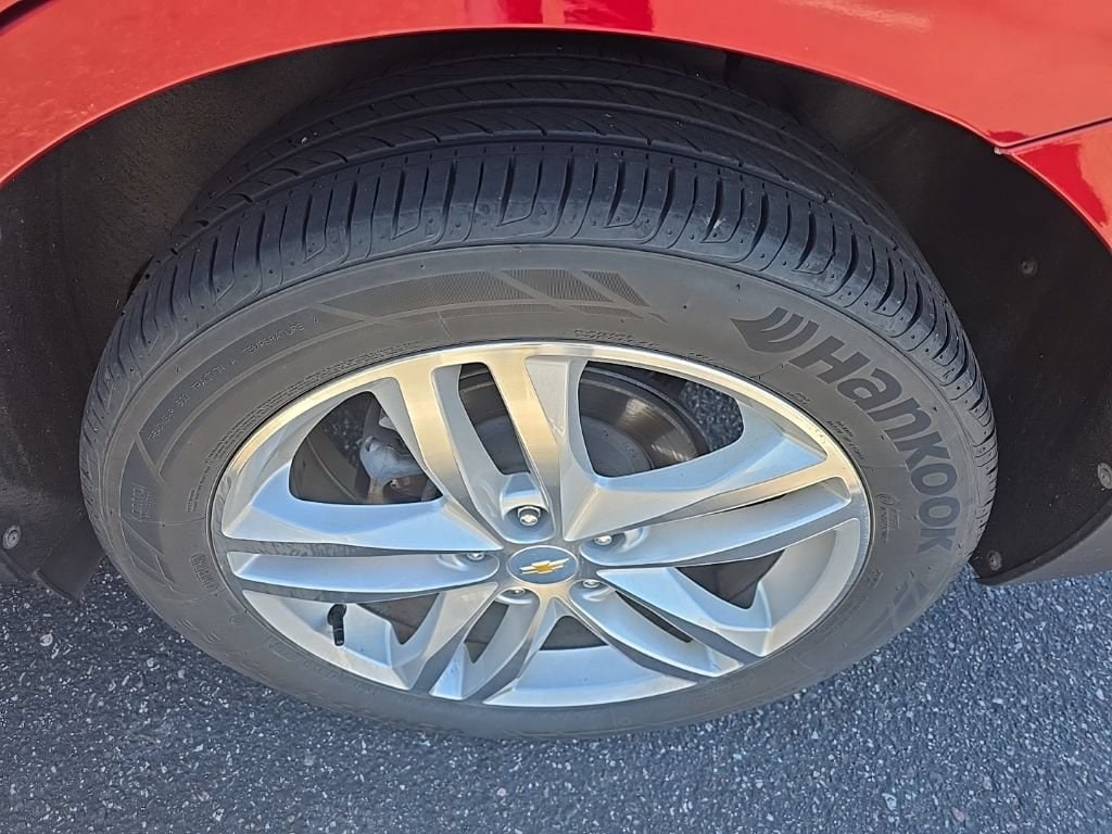 Used 2018 Chevrolet Equinox Premier SUV