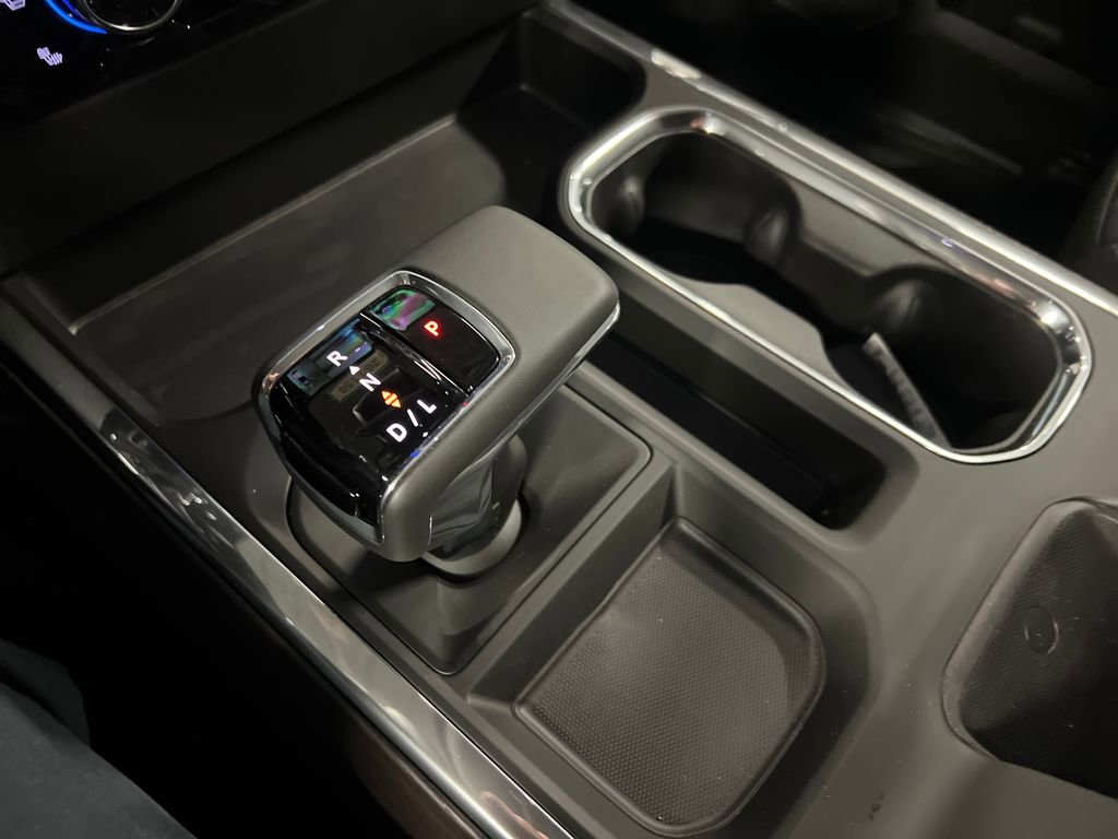 2026 GMC Sierra 1500 SLT - Photo 25
