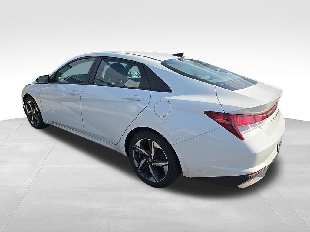 Used 2023 Hyundai Elantra SEL Sedan