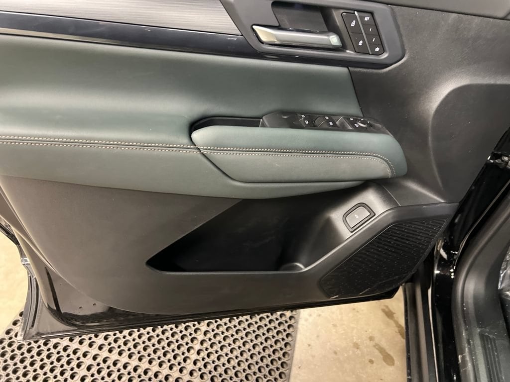 2026 GMC Terrain AT4 - Photo 15