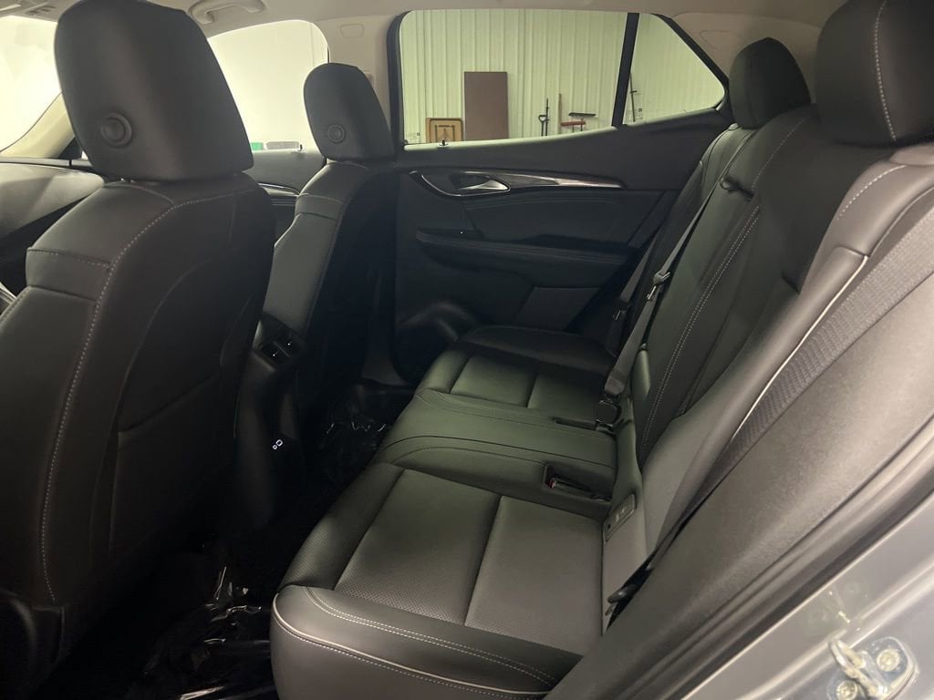 2022 Buick Envision Essence - Photo 11