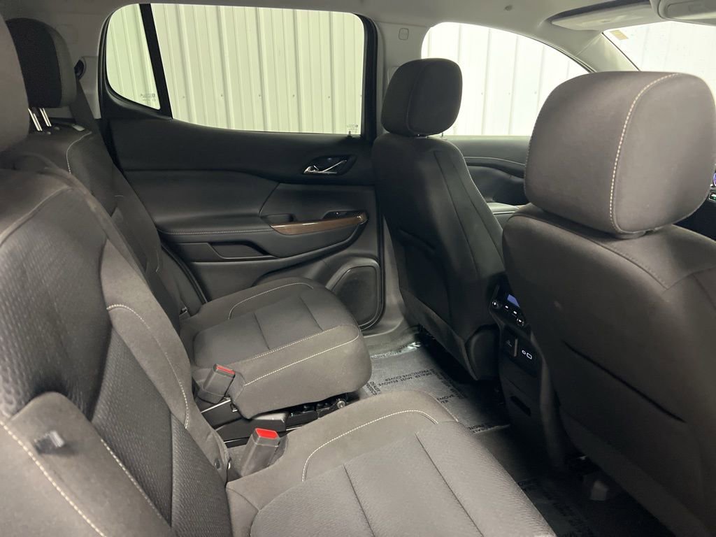 2023 GMC Acadia SLE - Photo 11