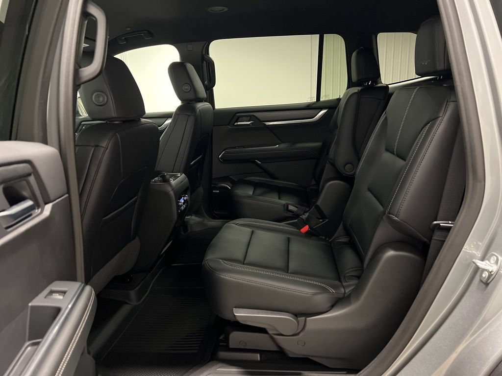 2026 GMC Acadia Elevation - Photo 12