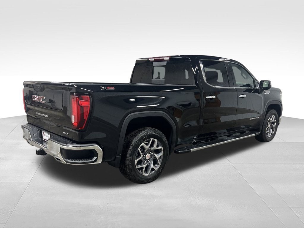 2026 GMC Sierra 1500 SLT - Photo 8