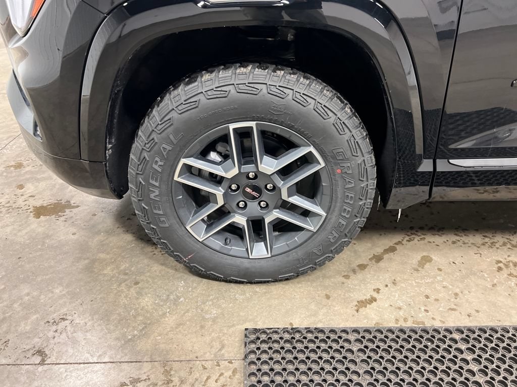 2026 GMC Terrain AT4 - Photo 10