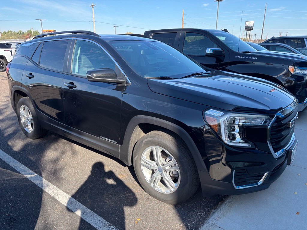 Used 2024 GMC Terrain SLE SUV