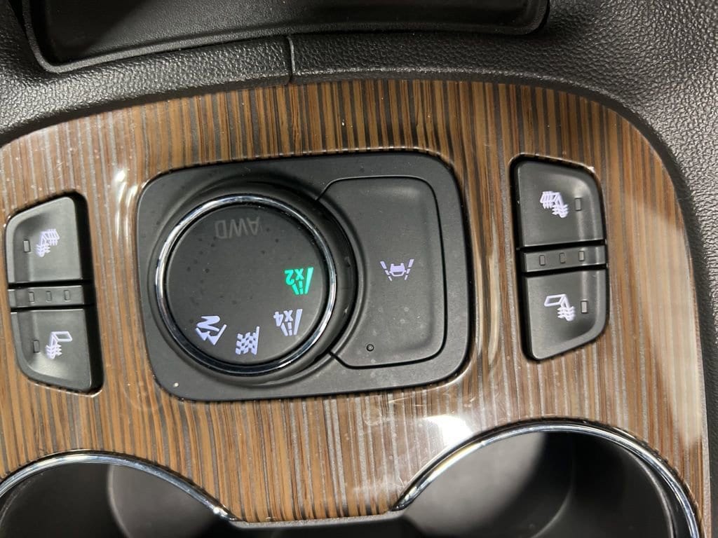 2023 GMC Acadia SLE - Photo 19