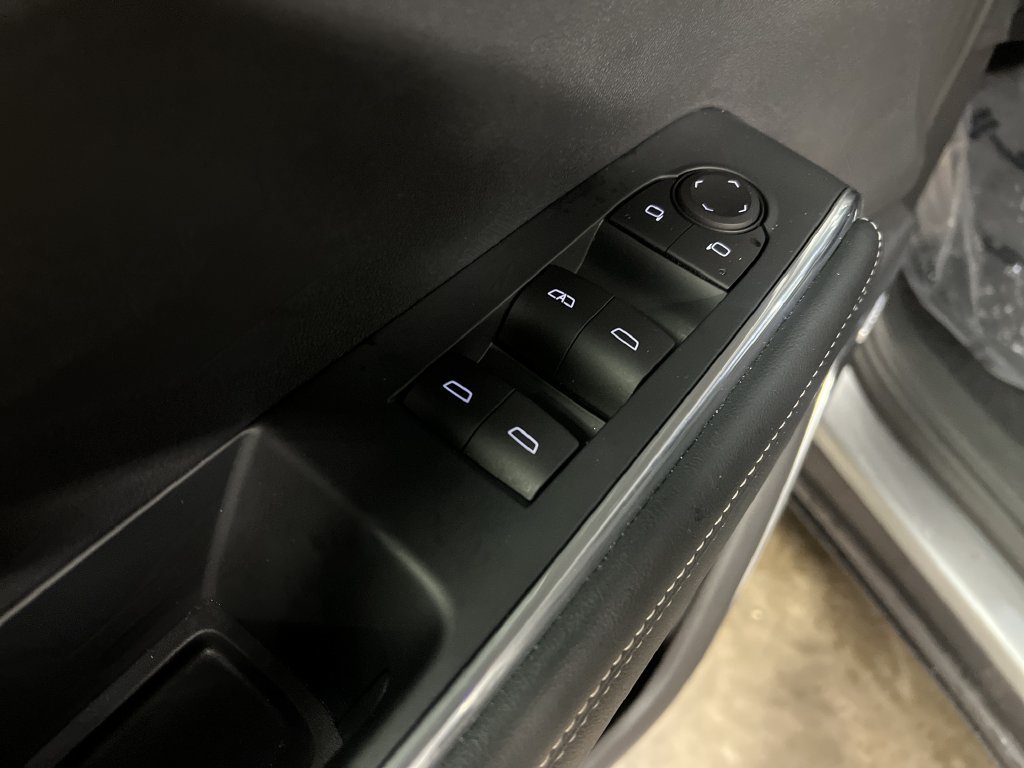 2026 GMC Acadia Elevation - Photo 17