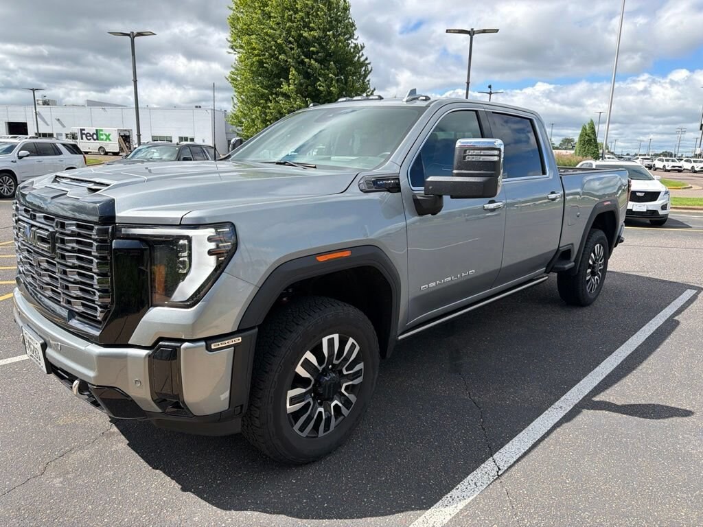 Used 2025 GMC Sierra 3500 HD Denali Ultimate Truck