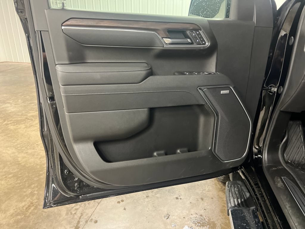 2026 GMC Sierra 1500 SLT - Photo 14