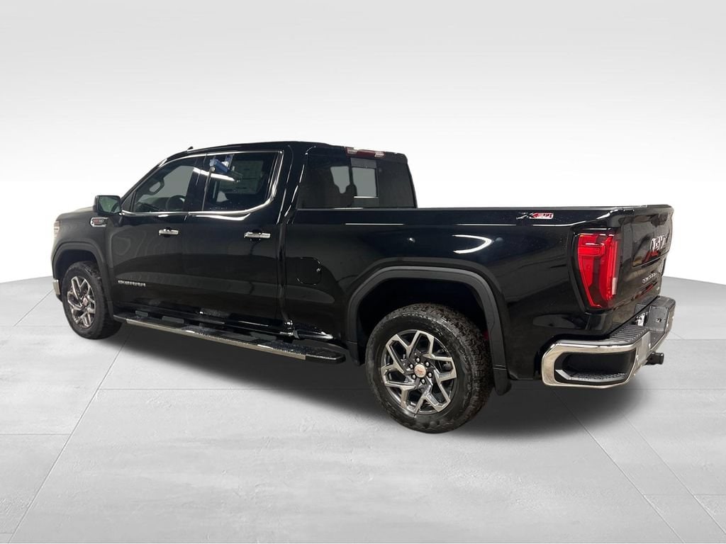 2026 GMC Sierra 1500 SLT - Photo 6