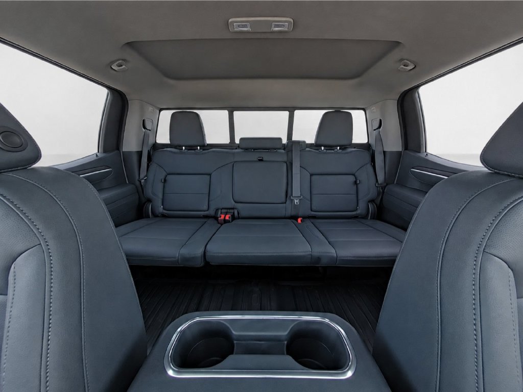 2026 GMC Sierra 1500 SLT - Photo 18