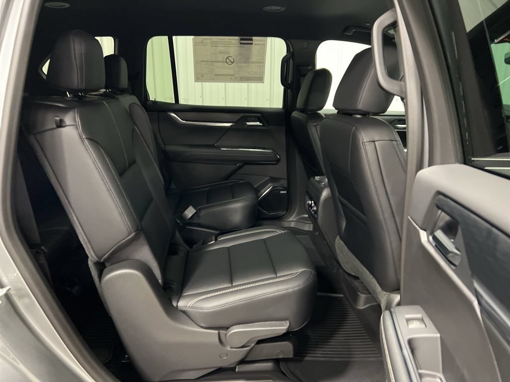 2026 GMC Acadia Elevation - Photo 11