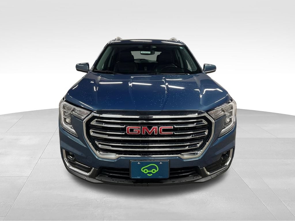 Used 2024 GMC Terrain SLT SUV