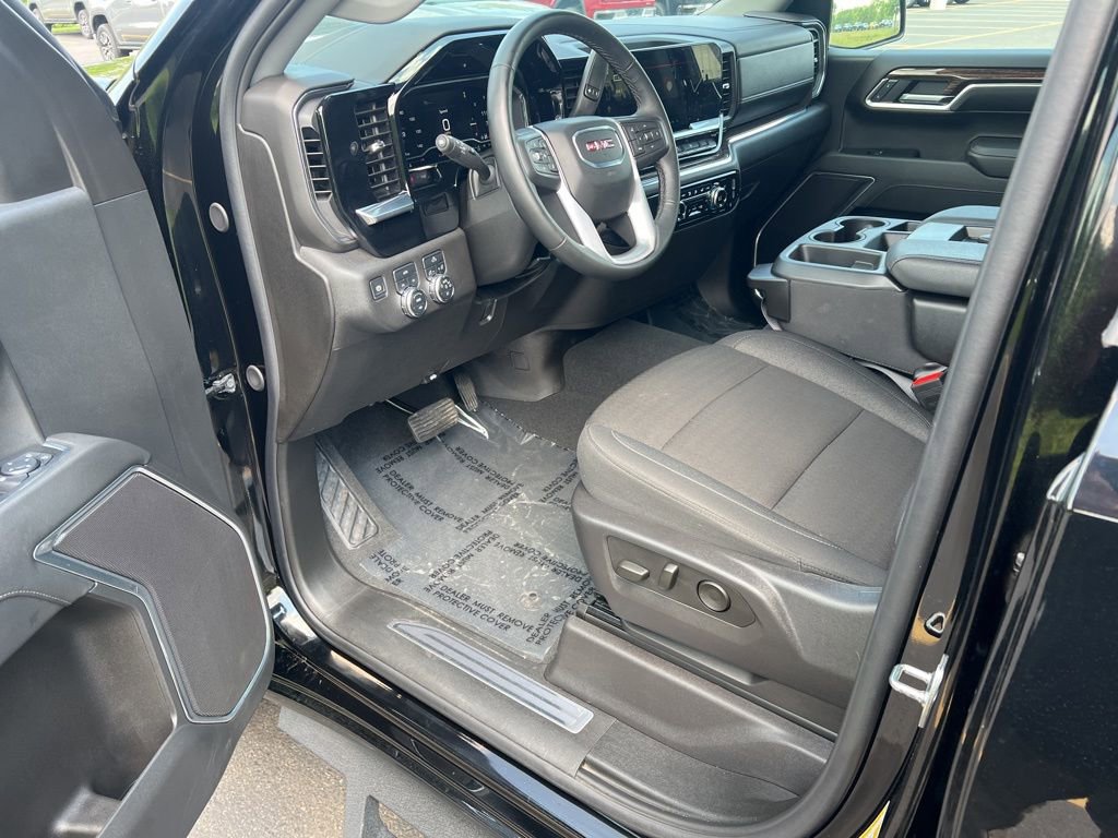 2024 GMC Sierra 1500 Elevation - Photo 10