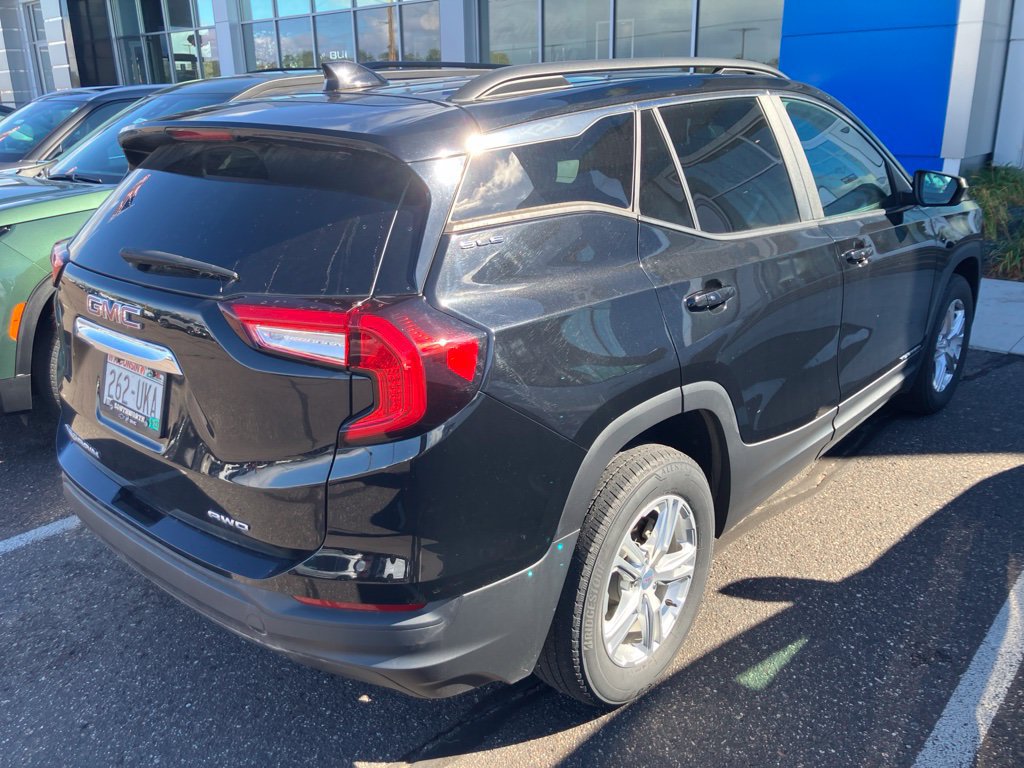 Used 2022 GMC Terrain SLE SUV