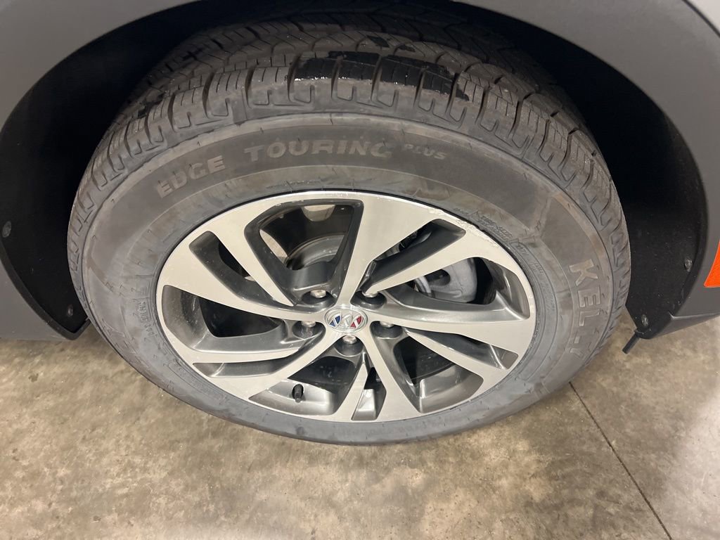 2022 Buick Envision Essence - Photo 19